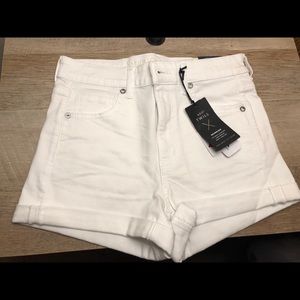 NWT: American Eagle white shorts.